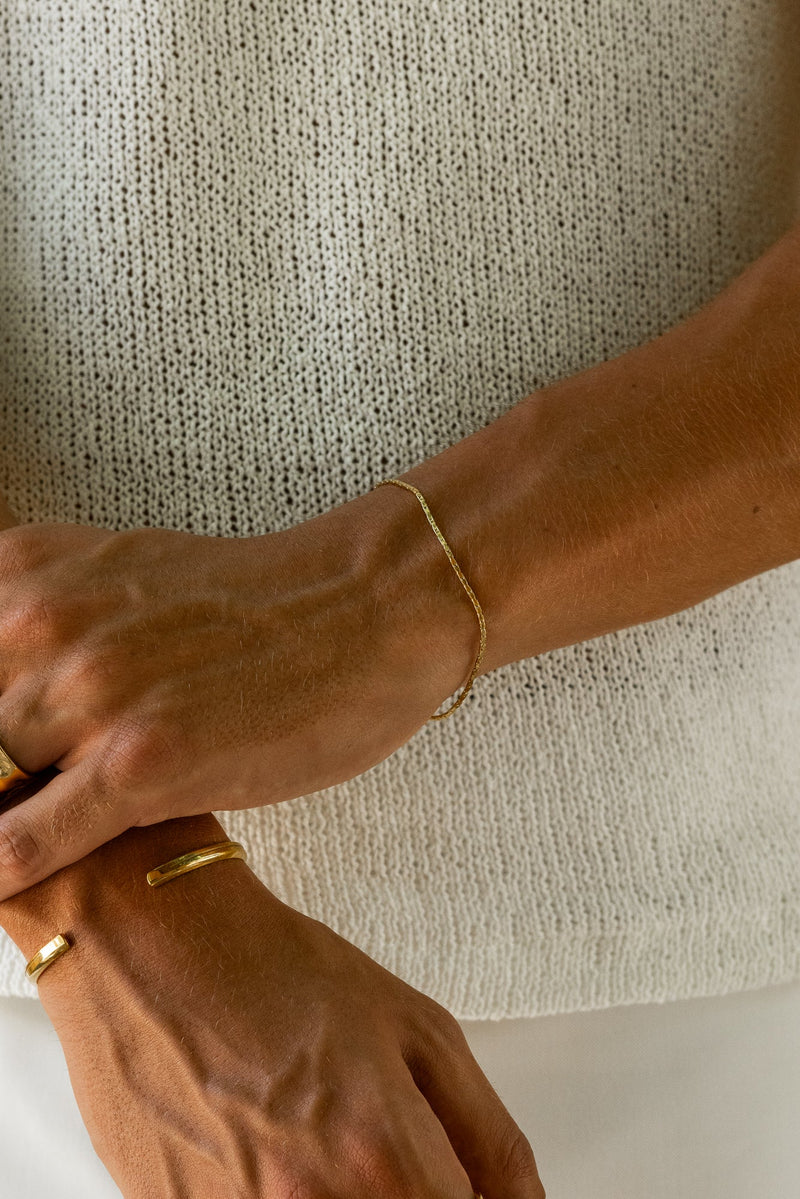 "Electra" Gold Wire Chain Bracelet